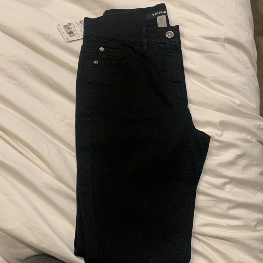 Taifun Ladies Black Jeans NEW  Popular European Brand Size 6